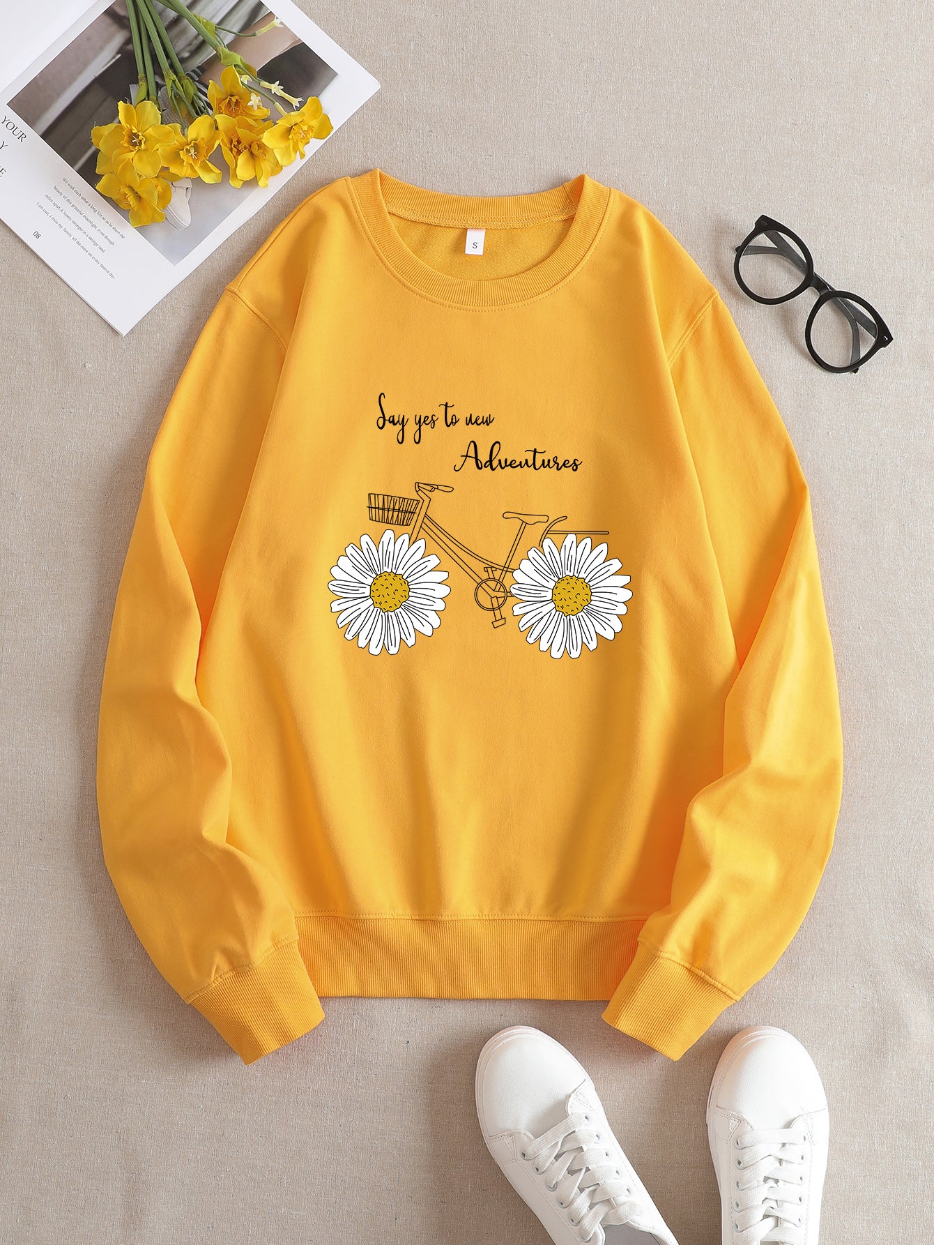 Chic Graphic Sweatshirt