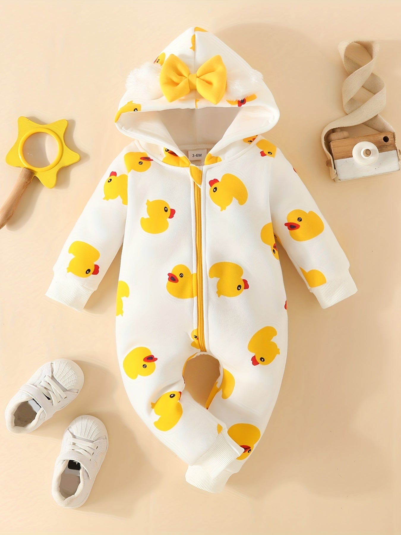 Baby Heart Print Long Sleeve Hooded Jumpsuit
✨ **Cozy Enchantment for Little Ones** ✨