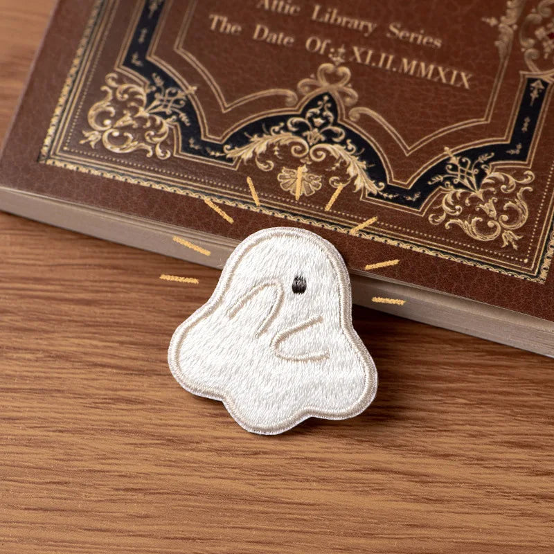 Halloween Ghost Embroidery Patch - Self-Adhesive Silk Thread Appliqué