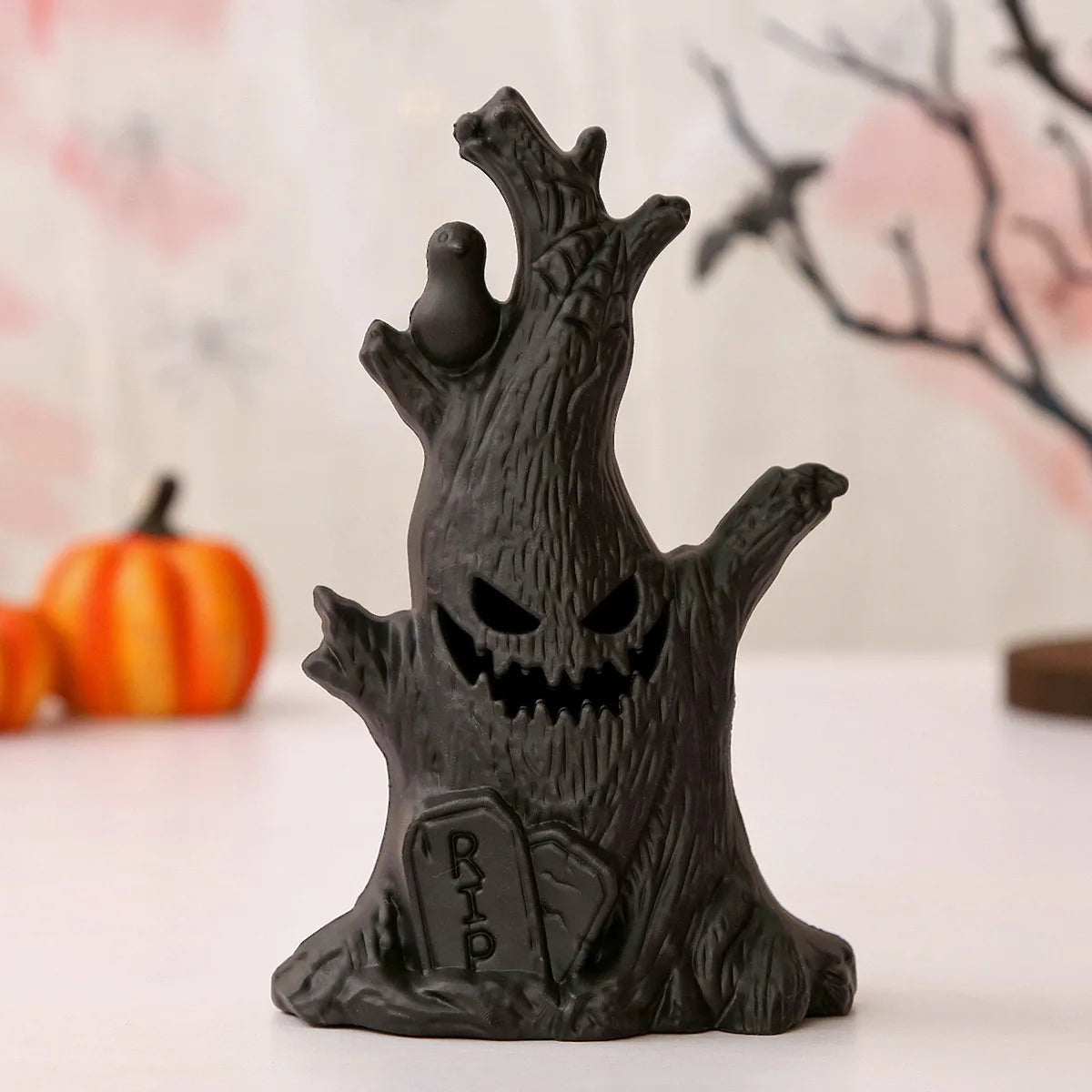 Halloween Ghost Tree Stump LED Lantern - Spooky Atmosphere Creator
