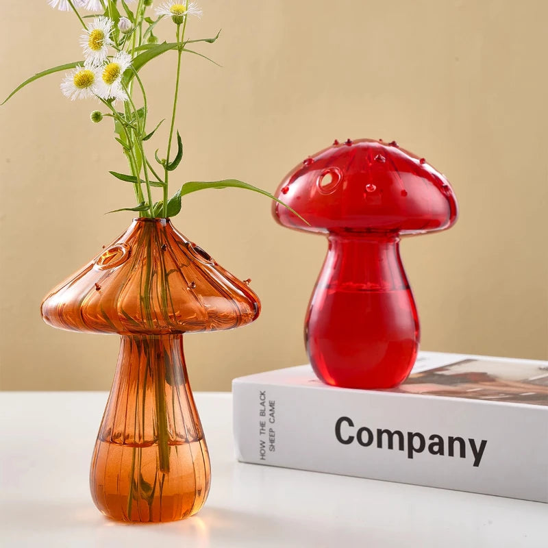 Mini Glass Mushroom Bud Vase - Aromatherapy & Hydroponic Flower Decoration.