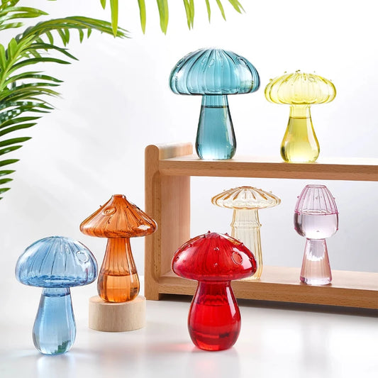 Mini Glass Mushroom Bud Vase - Aromatherapy & Hydroponic Flower Decoration.